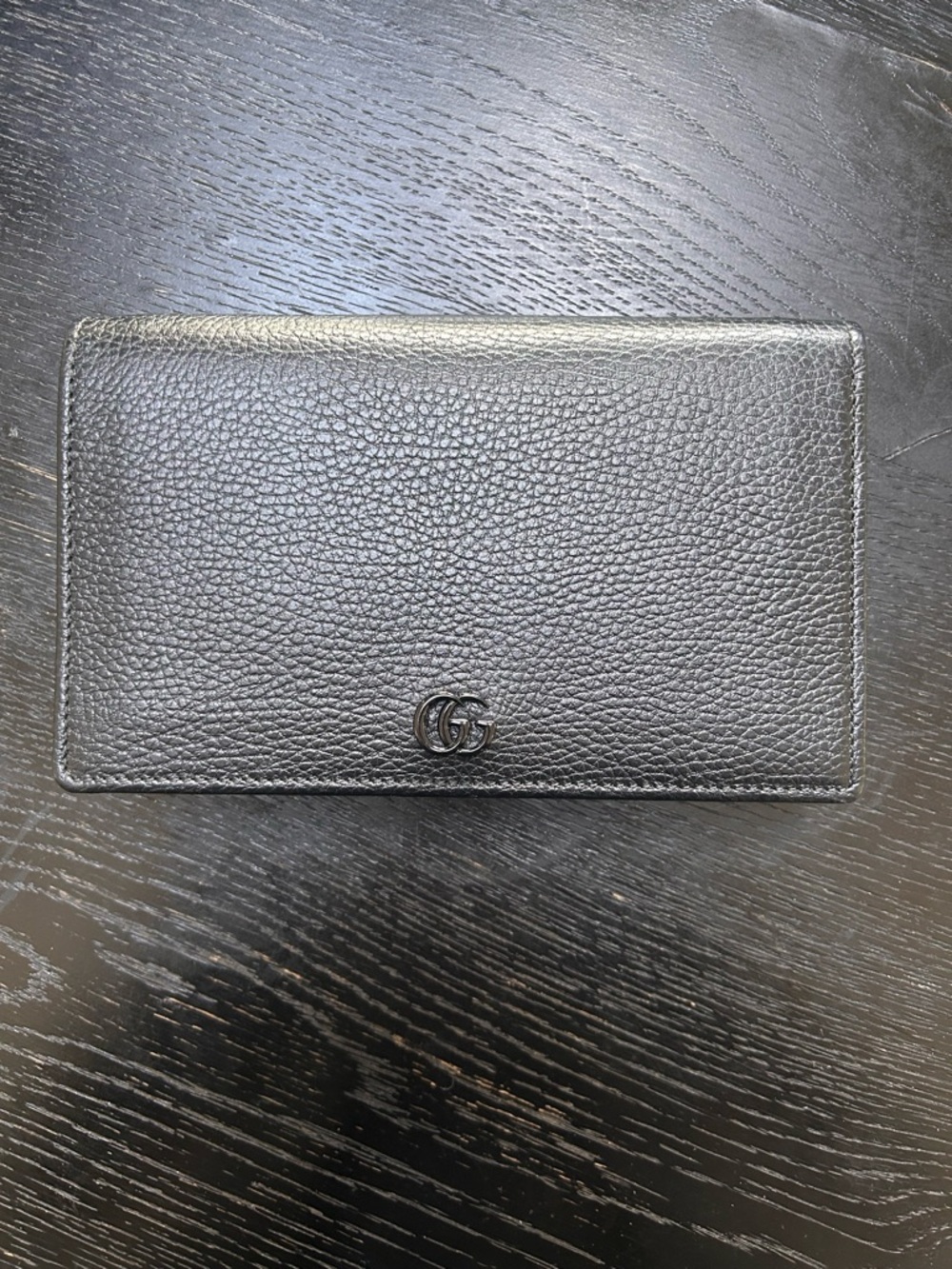 Gucci Black Pebbled Leather Bifold Wallet with Subtle GG Emblem - Picture 2 of 16